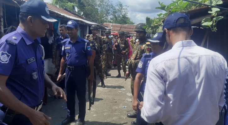 নিজেদের ঘরে বোমা বিস্ফোরণে বোনের মৃত্যু, ভাই আহত